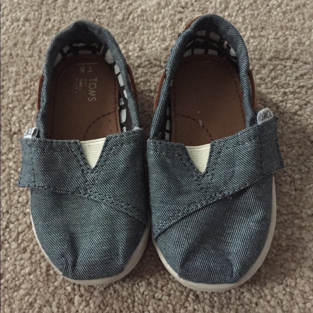 Toms toddler shoes